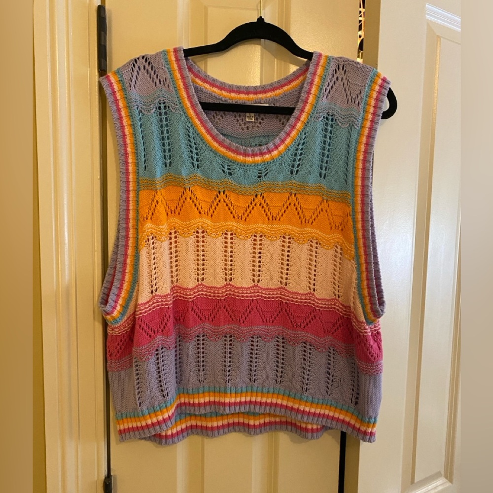 Oversized multicolored knitted sweater vest